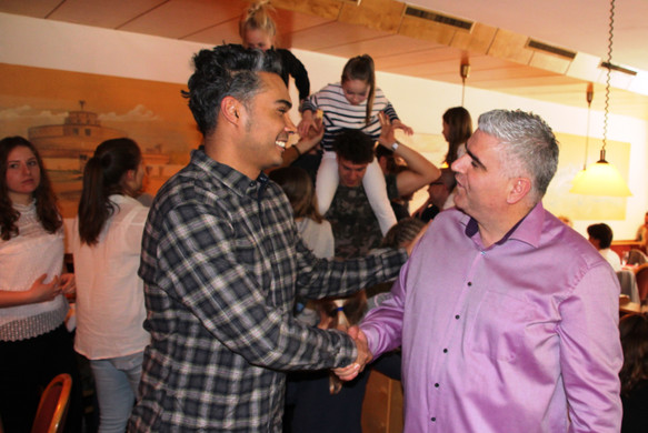 Zucaroh mit Avni.JPG