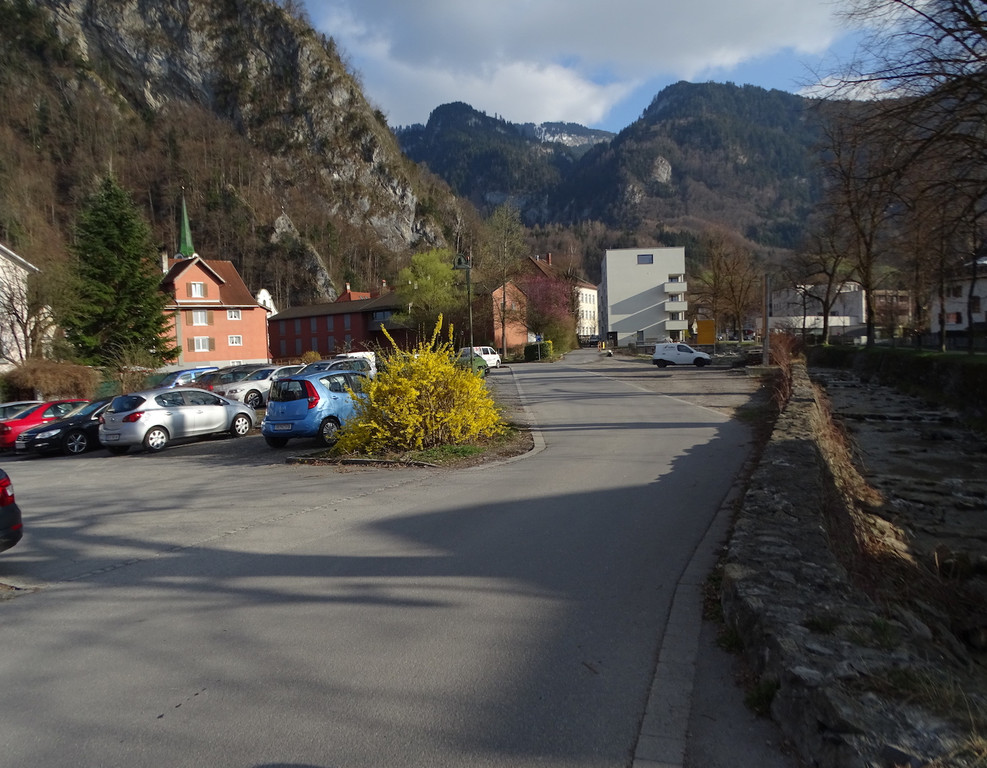 Emsbach4 Parkplatz.jpg