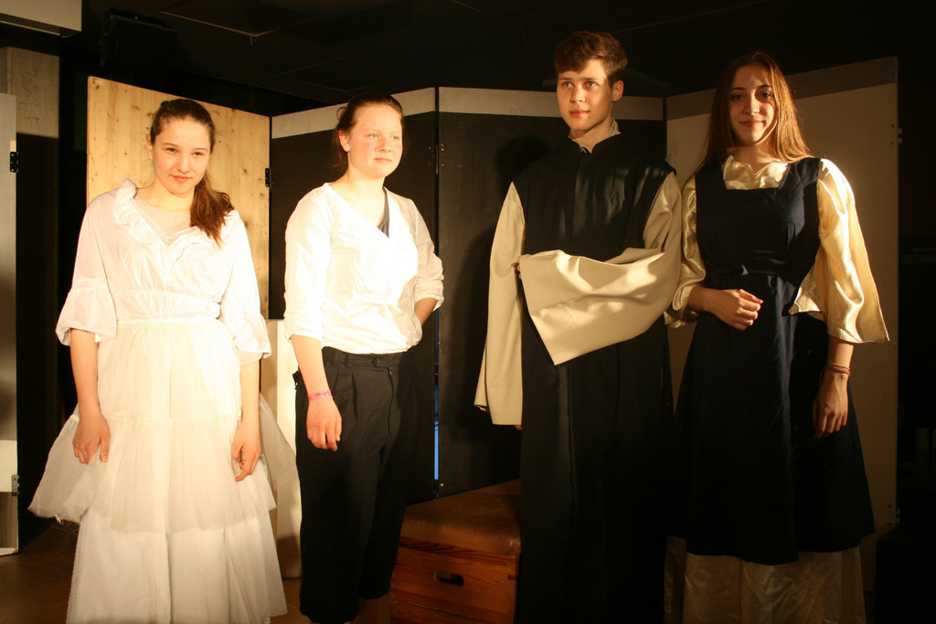 IMG_5948_v.jpg
