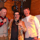 Kelo-Bar 20-Jahr-Jubil__um 2019 Walter und Hannes Fritz gratulieren Sax-Martl.jpg