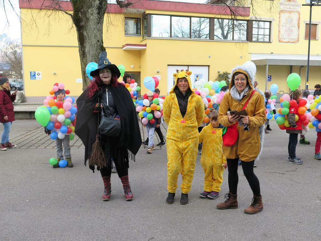 Umzug_2019__18_-min_7153_5c9747499d6.jpg
