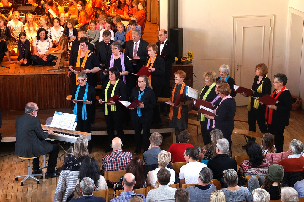 Gemeinschaftskonzert D Kirchenchor 31-03-2019 _1b_.JPG