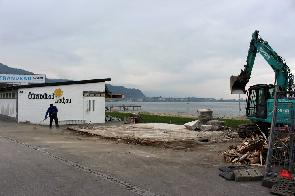 Strandbad ABBRUCH Sanit__rgeb__ude 09-04-2019 _33_.JPG