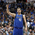 Suns_Mavericks_Basketball_92695.jpg