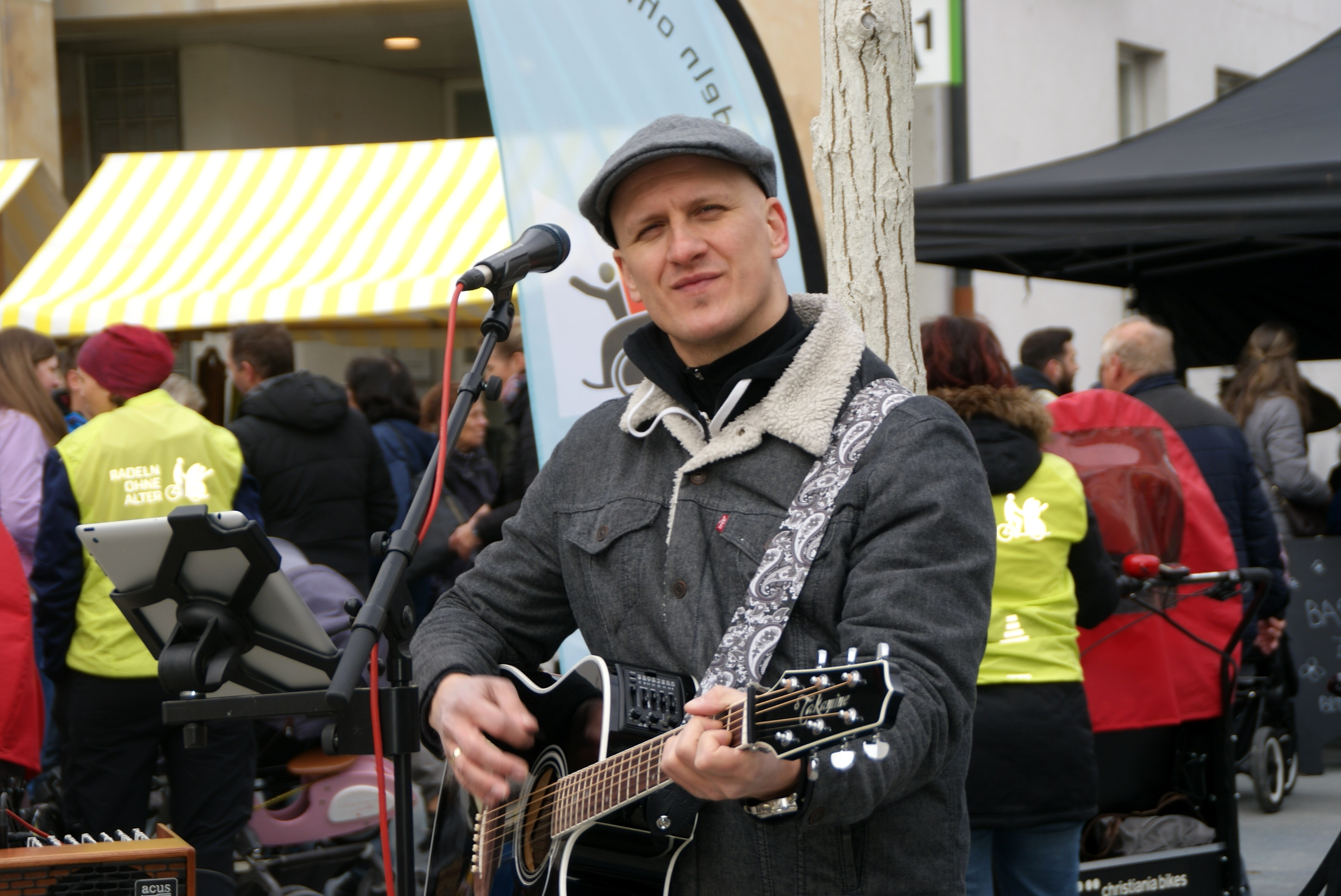 Andy - Musik am Kirchplatz.JPG