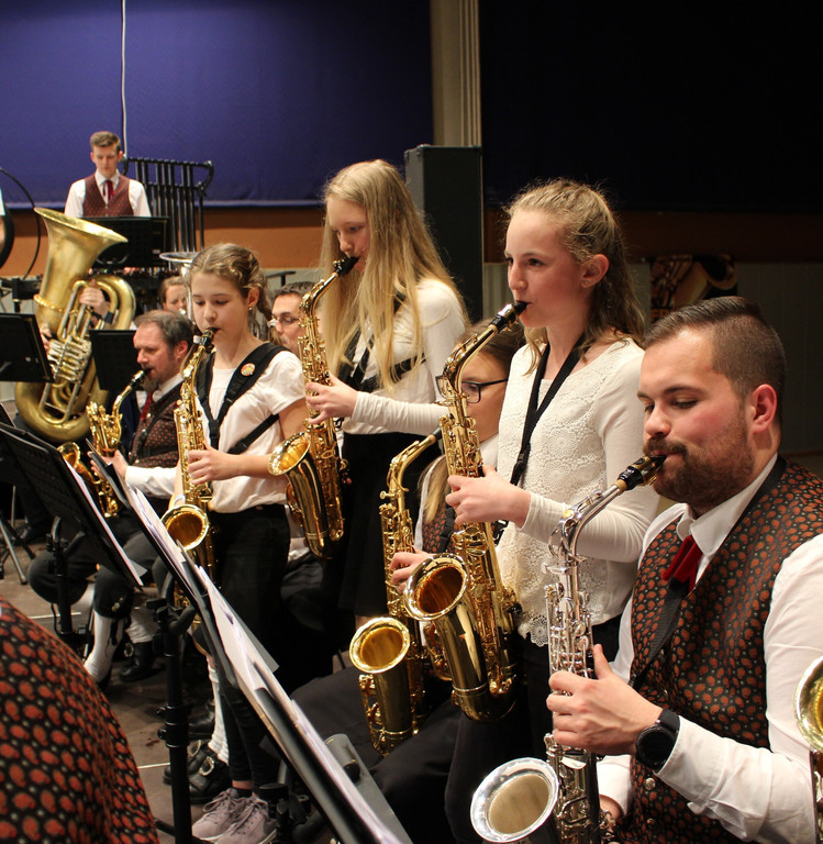 Musikverein Fr__hlingskonzert B Musikanten mit Jungmusik 07-04-2018 _3_.JPG