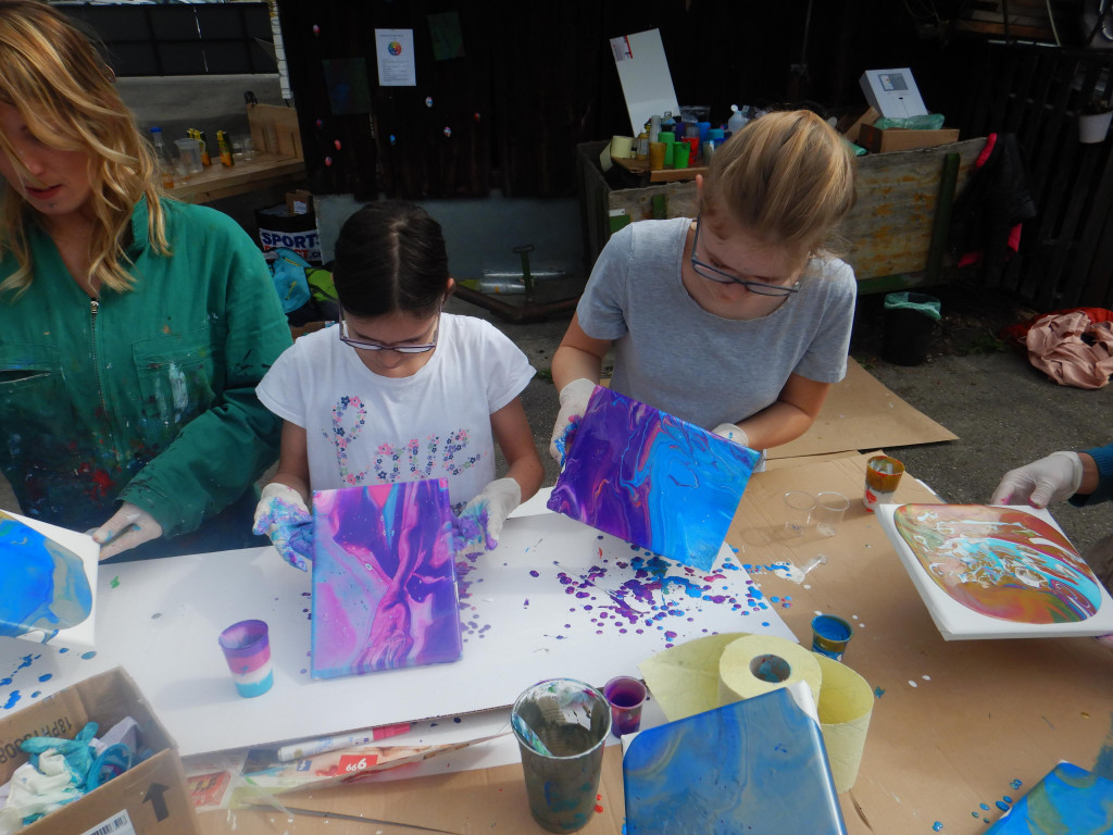 03_Acrylgiessen_20190416_Marktgemeinde Rankweil.JPG