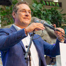 FPOE-Wahlkampfauftakt zur EU-Wahl - Lugner City - 26_04_2019-70.jpg