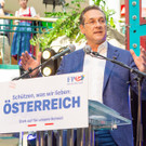 FPOE-Wahlkampfauftakt zur EU-Wahl - Lugner City - 26_04_2019-82.jpg