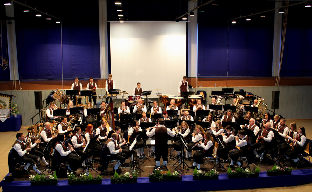 Musikverein FR__HLINGSKONZERT A GESAMT 27-04-2019 _5_.JPG