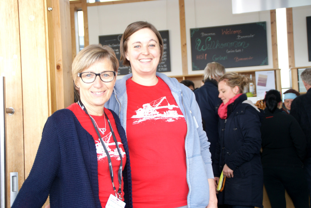 v_li_ Elisabeth Piuk_ Anna Lins - Verein Rheinschauen.JPG