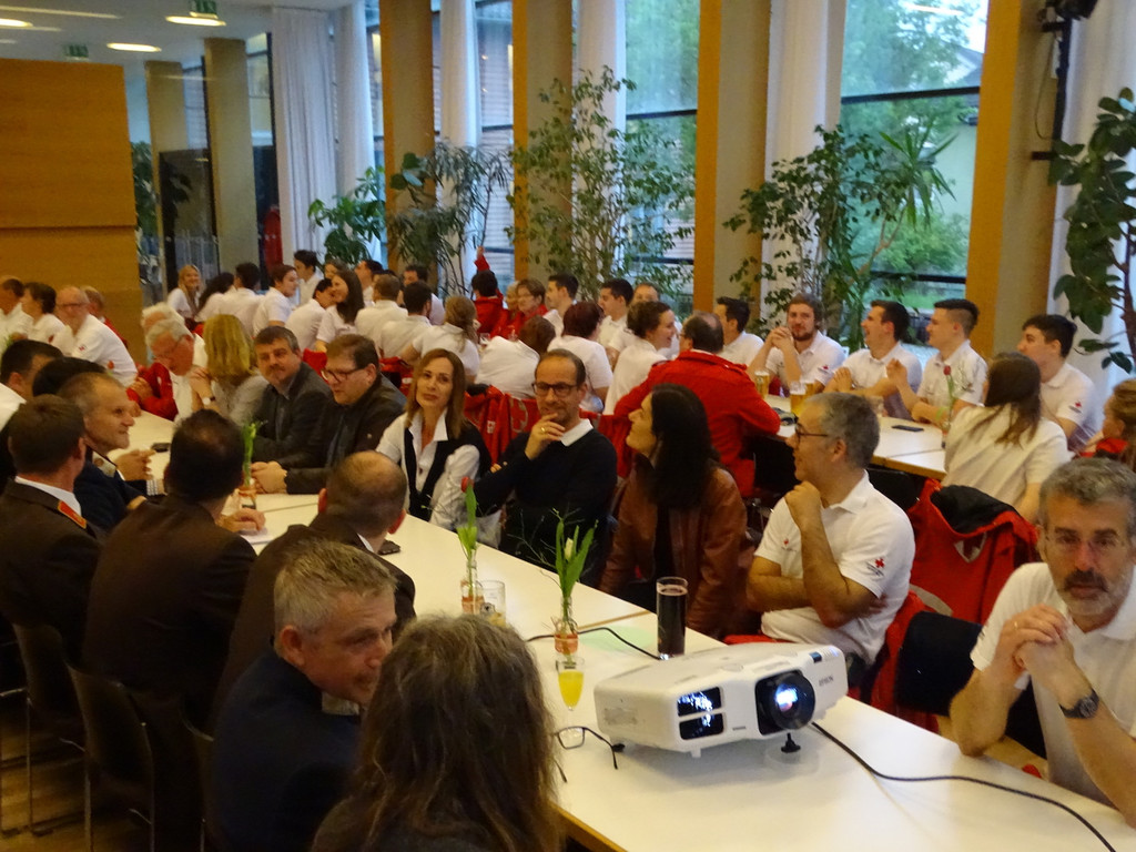 Rettung12 Saal.jpg