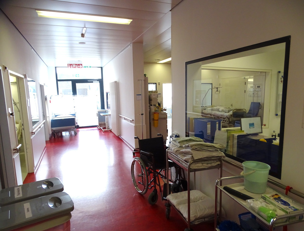 Spital4a Gang.jpg