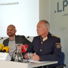 Landespolizeidirektor Hans-Peter Ludescher und Major Philipp Stadler.jpg