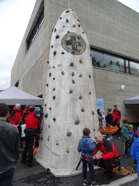 Rettung13 AV-Kletterturm.jpg