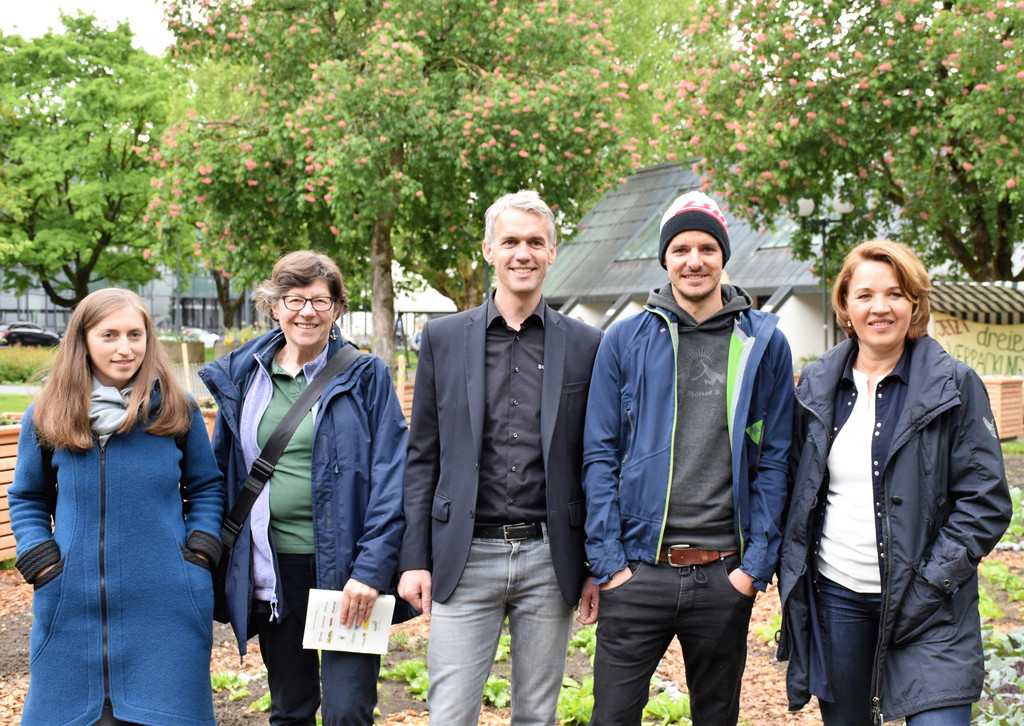 Christina Trimmerer_ Ingrid Benedikt_ Herbert Kaufmann_ Thomas Mathis_ Andrea Kaufmann _v_ l__.JPG
