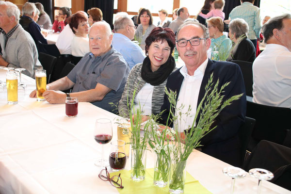 Unter den G__sten Doris und G__nther Weissenberger.jpg