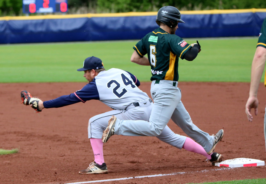 Indians_Athletics_11052019 _5_.JPG