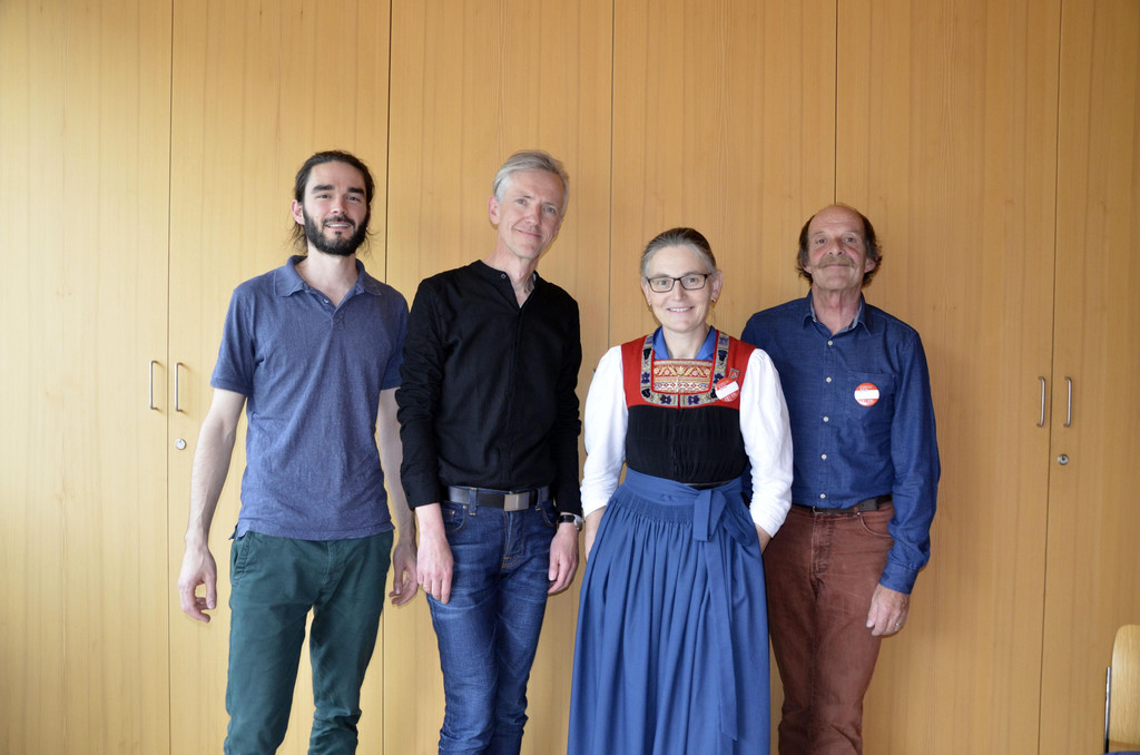 Eliasn Menzi Appenzeller Hackbrett_ Gotthard Bilgeri Lektor_ Luzia Richter Konzertzither_ Siegfried Amad__us Jud Erz__hler.jpg