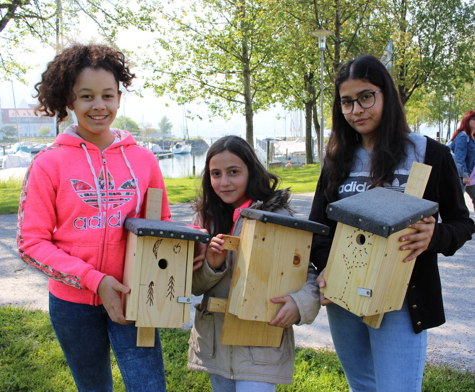 Artenvielfalt Projekt INSEKTENHOTEL B Personen 17-05-2019 _4_.JPG