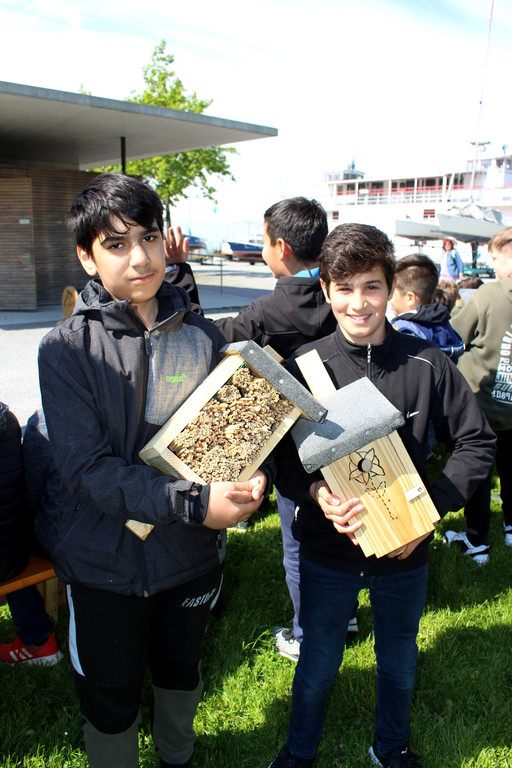 Artenvielfalt Projekt INSEKTENHOTEL B Personen 17-05-2019 _3_.JPG