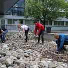 Betonbecken Schulhof - Vorbereitung des Beckens.JPG