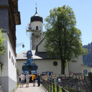 Glocken in Turm gehoben