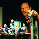 Puppen17 Bei der Feuerwehr wird der Kaffee kalt_02 DAS WEITE THEATER_ Spiel- Martin Karl_ Foto-Peter Koppatsch.jpg