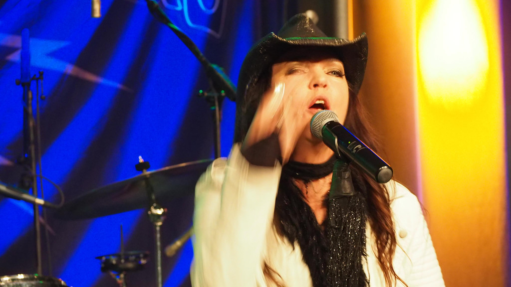 Stacie Collins _8_.JPG