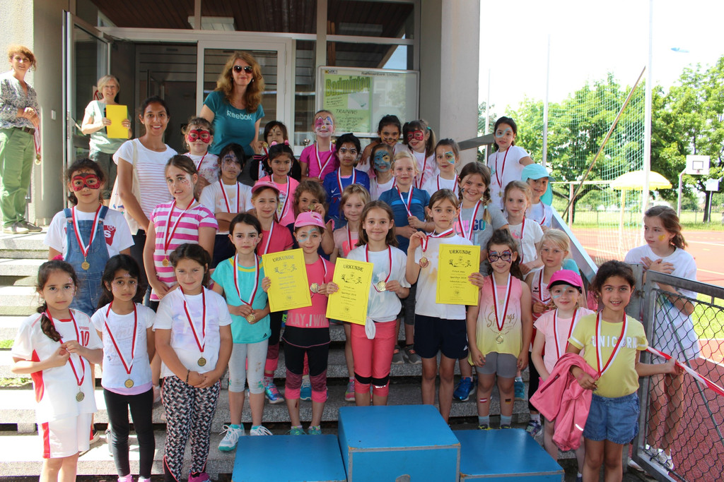 Volksschule SPORTFEST B Siegerehrung Klassen 14-06-2019 _2_.JPG