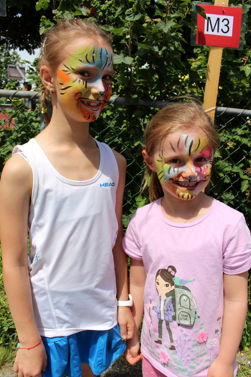 Volksschule SPORTFEST D Schminkstation 14-06-2019 _3_.JPG