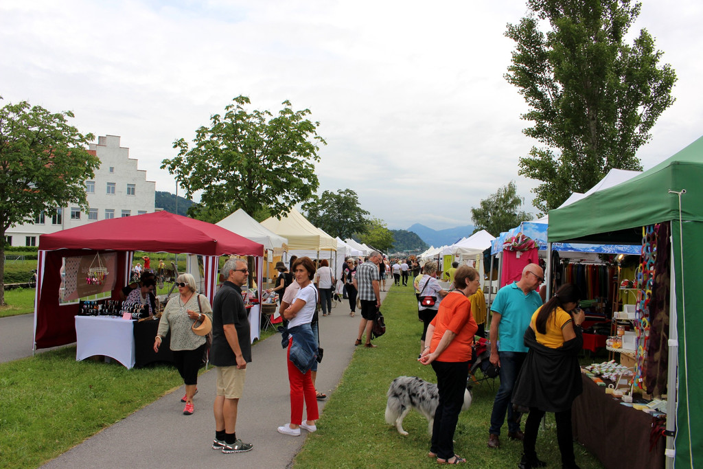 Kunstmarkt am See G__ttinger Isny 15-06-2019 _10_.JPG
