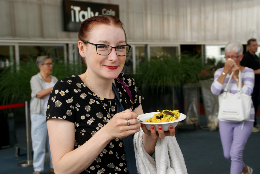 Nina - Genuss am Markt.JPG