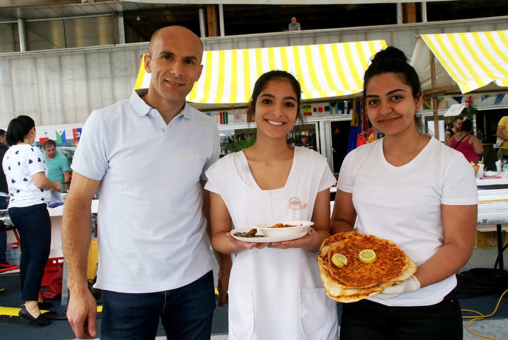 T__rkische Spezialit__ten vom Verein Habes.JPG