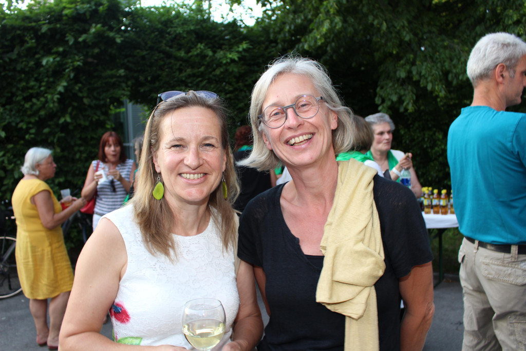 IMG_8652 Gerlinde Wiederin und Claudia Beck.JPG