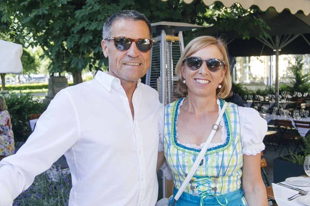 Kmenta-Sommerfest-Weiss.jpg