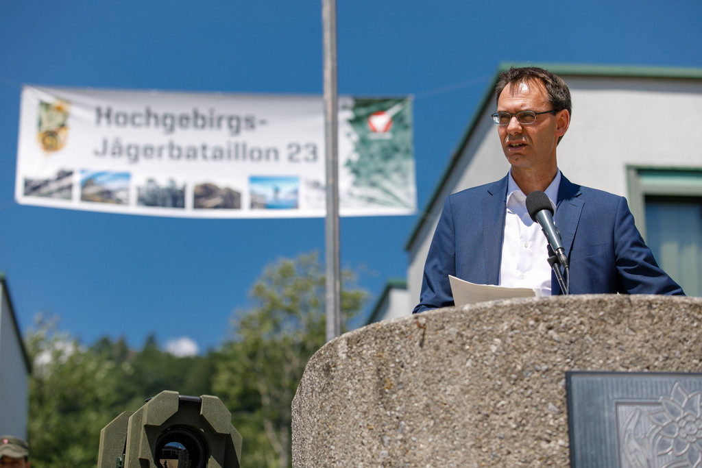 2019-9588-009.jpg