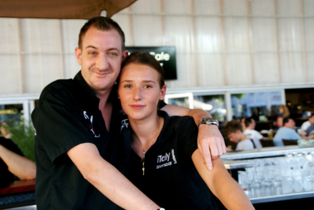 Stefan und Alina_ Azzurra Bar.JPG