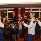 Bauernf__nger spielen auf.jpg