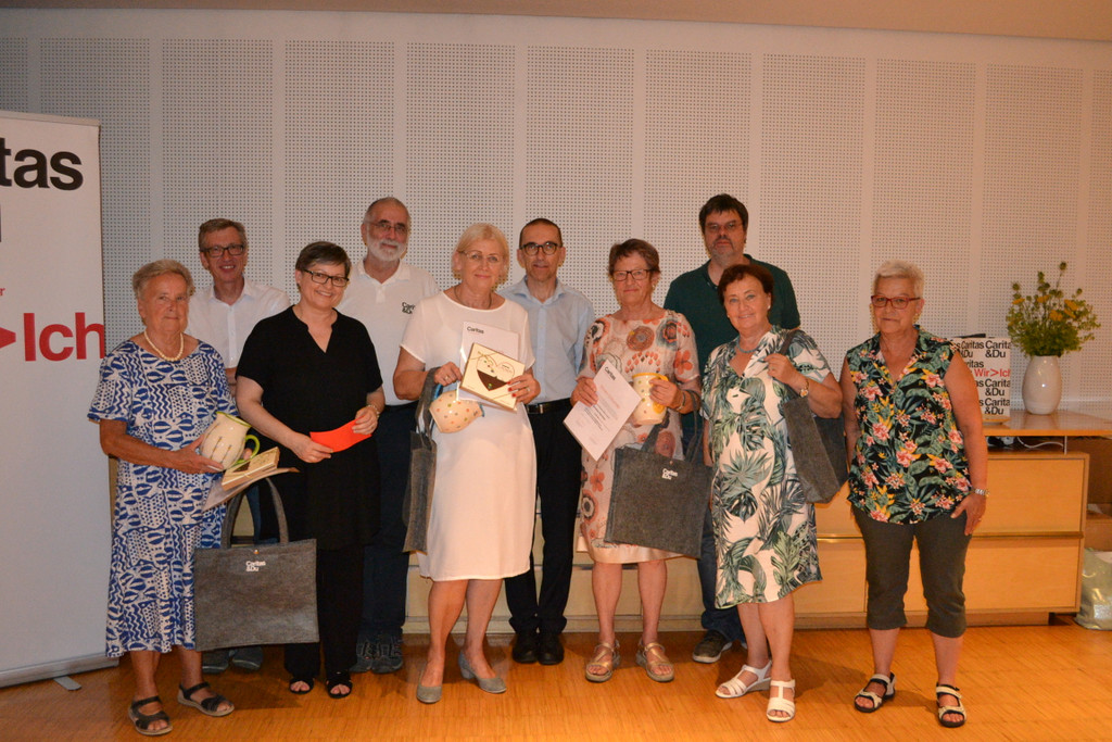 20 Jahre freiwillige Mitarbeit Eva Braun_ Erika Barta_ Krista Amann_ Annelies Nachbaur.JPG