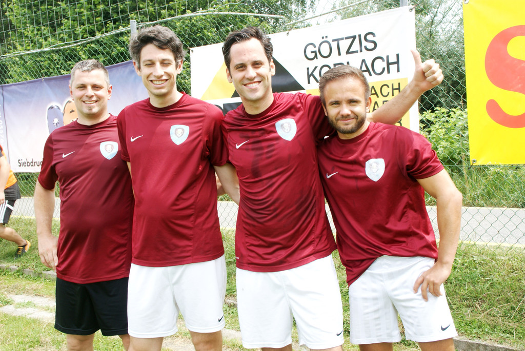 Team Dritte Halbzeit aus G__tzis.JPG