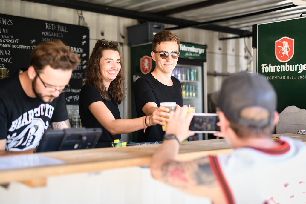 2019_0705_Poolbar_Atmo__BY_EVA_SUTTER_018_print.jpg