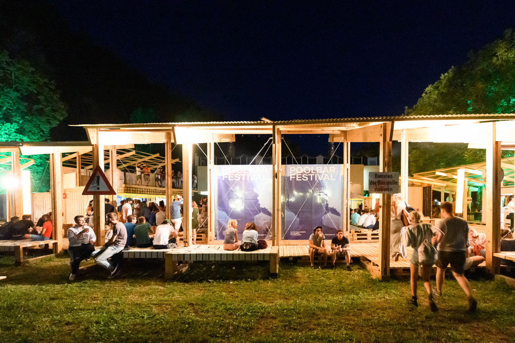 2019_0705_Poolbar_Atmo__BY_EVA_SUTTER_084_print.jpg