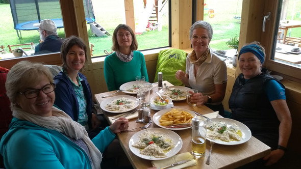 131 Elmen Lechzeit 2erlei Tiroler Schlutzkrapfen.jpg