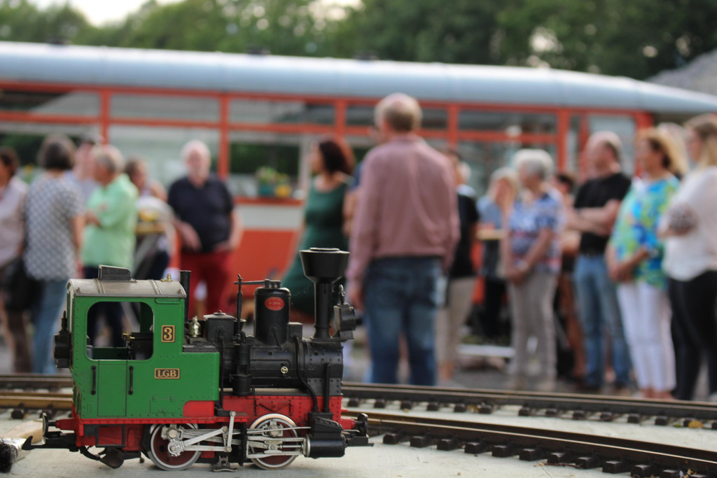 K_30_amtlich Foto ROTH sieht ROT 10.JPG