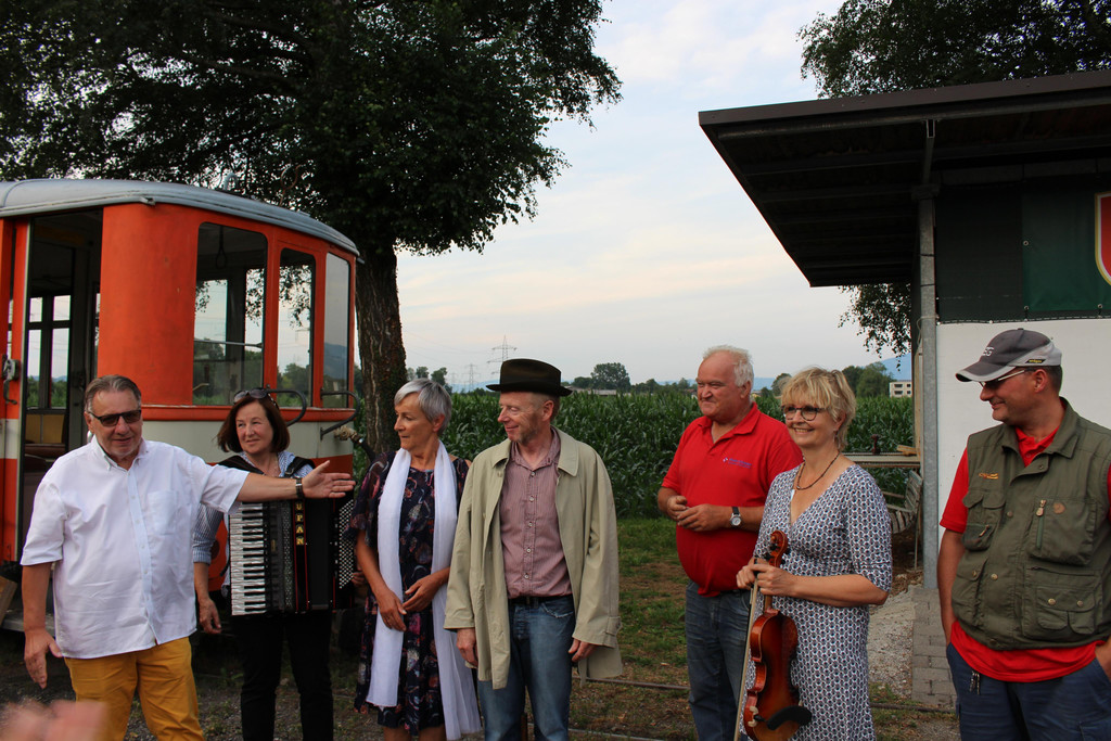 K_30_amtlich Foto ROTH sieht ROT 12.JPG