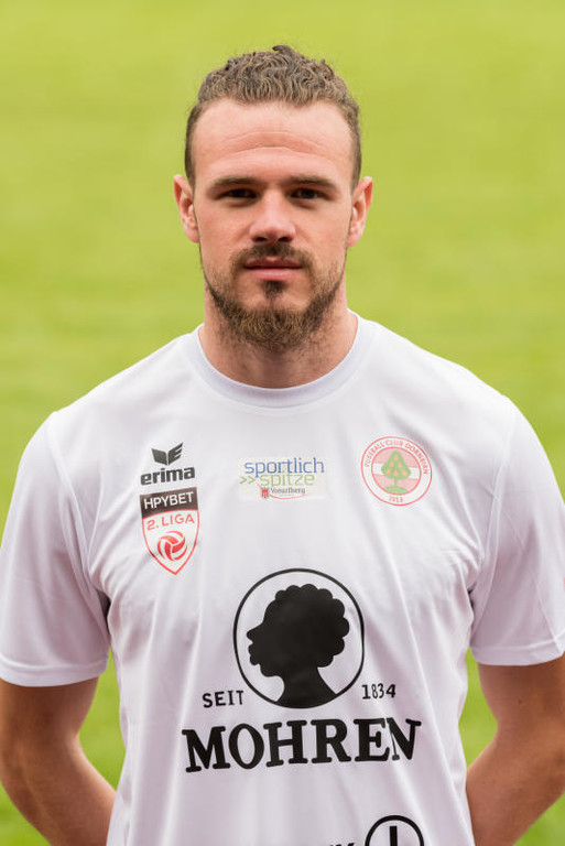 deniz mujic.jpg