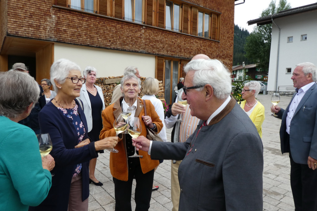 Lech Classic 6.jpg
