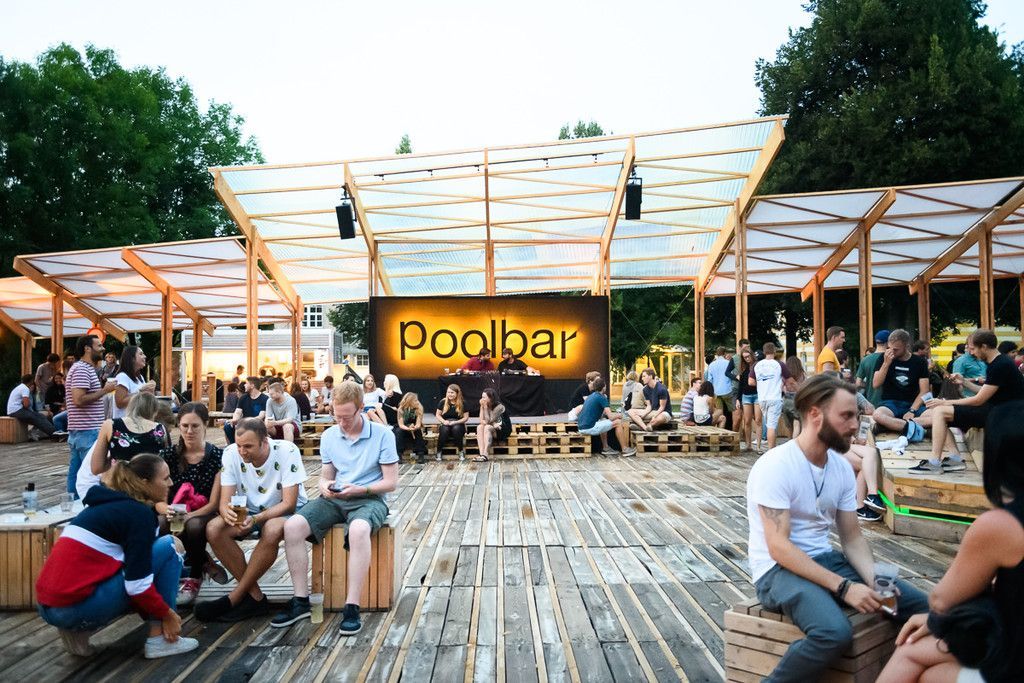2019_0726_Poolbar_Atmo__BY_EVA_SUTTER_005_web.jpg