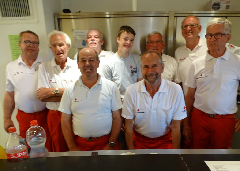 Blut4 Team.jpg